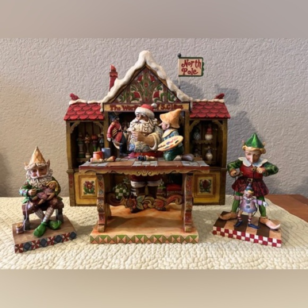 Jim Shore 4008233 Santa’s Workshop